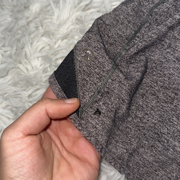 Lululemon Hotty Hot Short II *2.5" Heather Lux Multi Black / Heathered Black - Picture 4 of 9